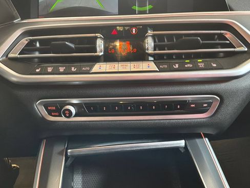Used 2022 BMW X5 xDrive40i AWD/4WD image 22