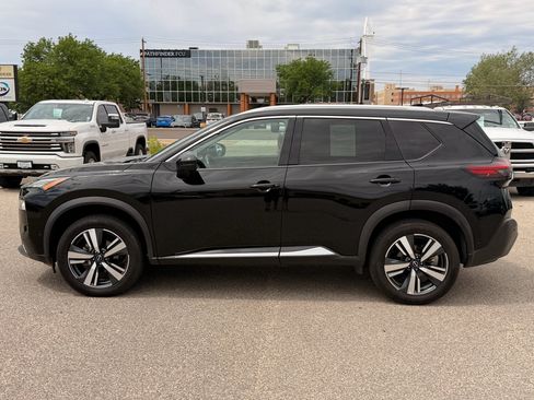 Used 2023 Nissan Rogue SL w/ SL Premium Package AWD/4WD image 2