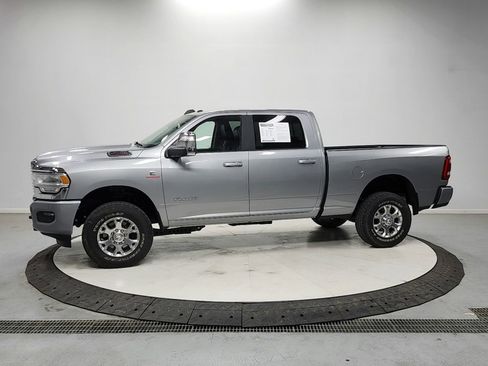 Used 2024 RAM 2500 Laramie AWD/4WD image 4