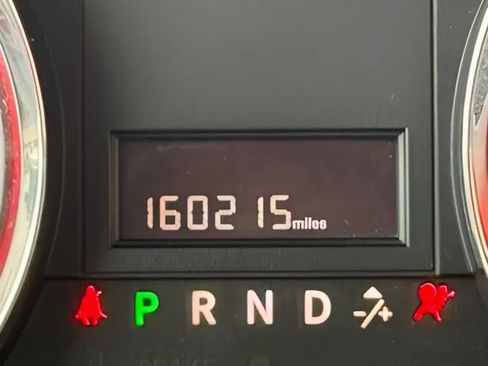 Used 2012 Dodge Grand Caravan SXT w/ UConnect Hands-Free Group FWD image 30