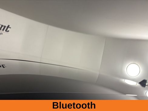 Used 2024 Ford Edge SEL image 8