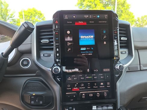 Used 2025 RAM 3500 Laramie AWD/4WD image 24
