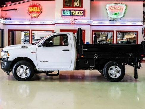 Used 2022 RAM 3500 Tradesman RWD image 12
