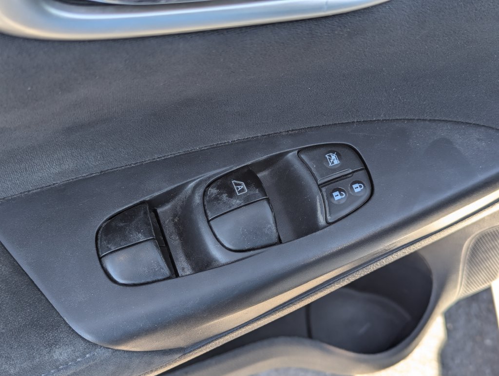 Used 2014 Nissan Sentra SR FWD image 16