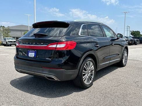 Used 2017 Lincoln MKX Reserve w/ Lincoln MKX Climate Package FWD image 7