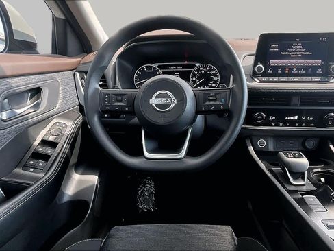 Certified 2023 Nissan Rogue SV FWD image 6
