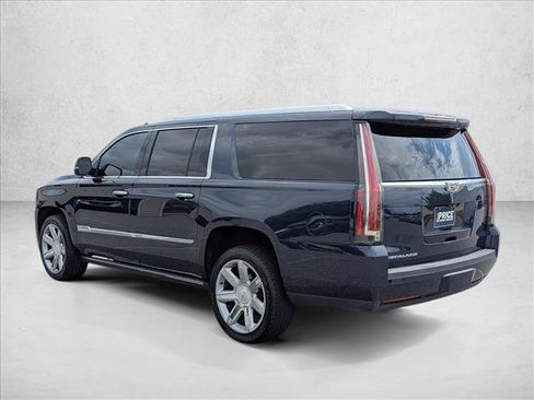 Used 2017 Cadillac Escalade ESV Premium Luxury RWD image 7