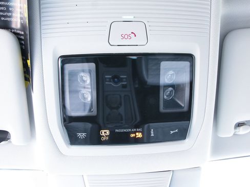 New 2026 Volkswagen Tiguan S FWD image 22