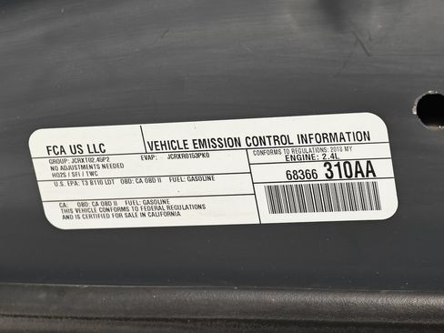 Used 2018 Dodge Journey Crossroad FWD image 17