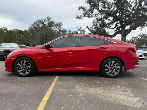 Used 2018 Honda Civic EX image 7