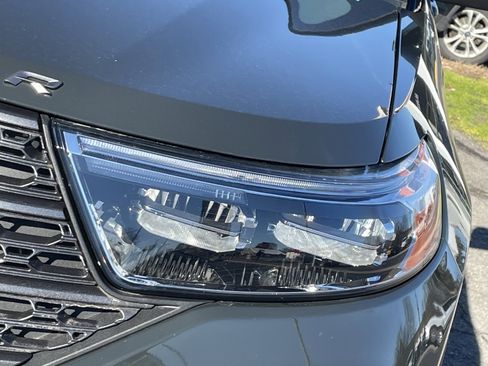 Used 2022 Ford Explorer XLT w/ Equipment Group 202A image 10