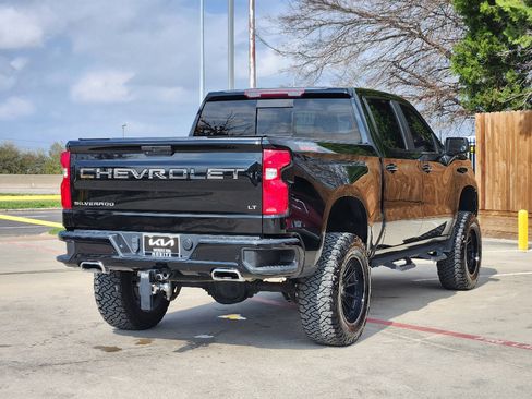 Used 2021 Chevrolet Silverado 1500 LT Trail Boss w/ Convenience Package II image 7