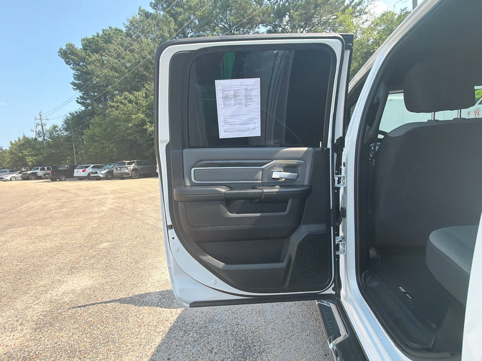Used 2022 RAM 2500 Big Horn AWD/4WD image 35