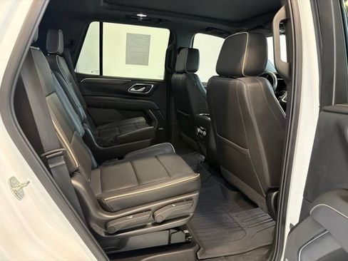 Used 2022 GMC Yukon SLT w/ SLT Premium Package AWD/4WD image 48