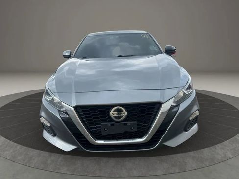 Used 2020 Nissan Altima 2.5 S w/ Driver Assist Package FWD image 2
