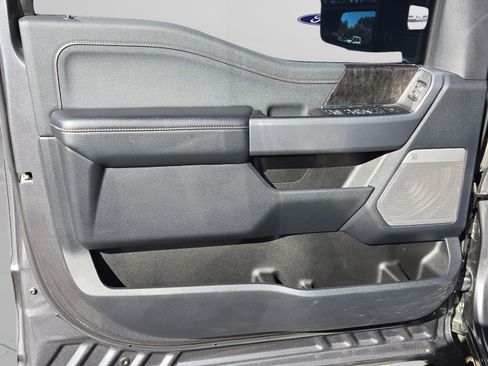 Used 2024 Ford F250 Lariat w/ Chrome Package image 10