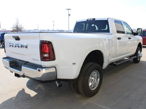 New 2026 RAM 3500 Tradesman AWD/4WD image 7