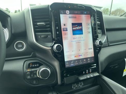 New 2026 RAM 1500 4x4 Crew Cab image 22