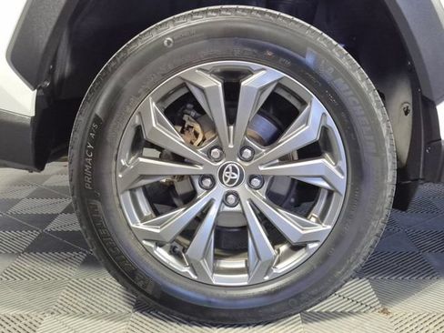 Certified 2025 Toyota RAV4 Limited AWD/4WD image 29