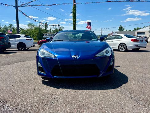 Used 2013 Scion FR-S RWD image 8
