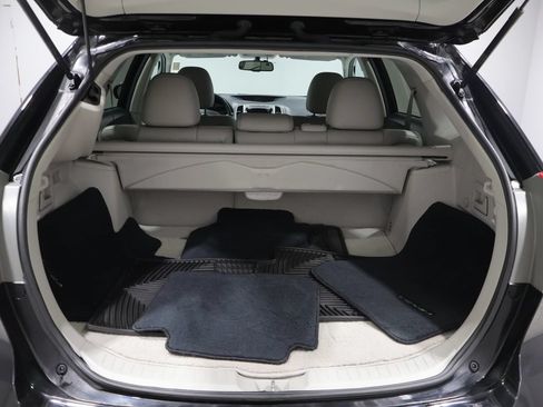 Used 2012 Toyota Venza XLE FWD image 4