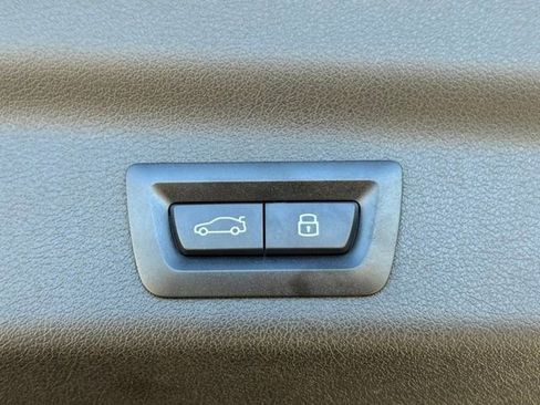 Used 2025 BMW X1 xDrive28i w/ Technology Package image 16