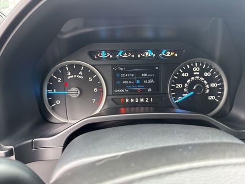 Used 2016 Ford F150 XLT w/ Equipment Group 302A Luxury AWD/4WD image 12