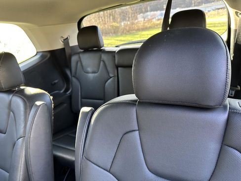 Used 2022 Kia Telluride EX w/ EX Premium Package image 21