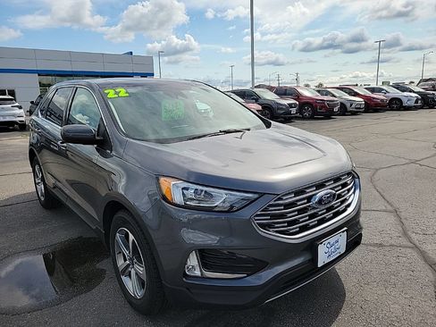 Used 2022 Ford Edge SEL w/ Convenience Package AWD/4WD image 3