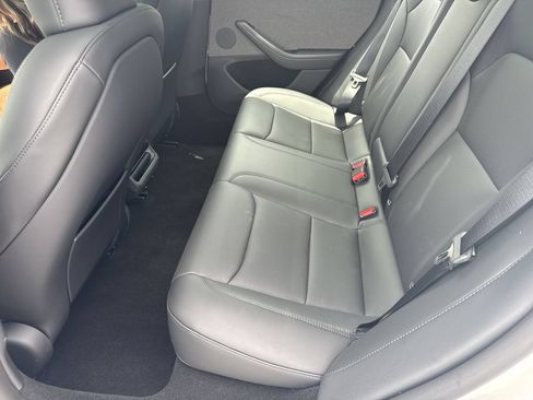 Used 2025 Tesla Model 3 Long Range RWD image 19