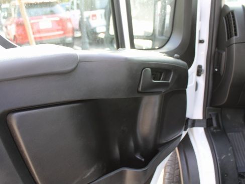 Used 2023 RAM ProMaster 2500 image 28