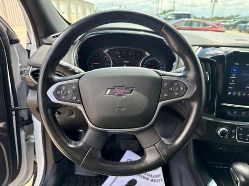 Used 2022 Chevrolet Traverse RS AWD/4WD image 18