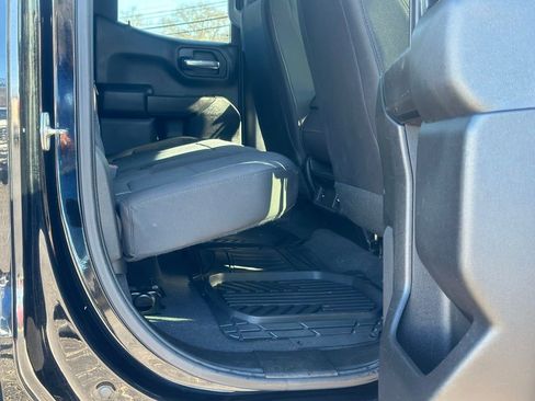 Used 2019 Chevrolet Silverado 1500 Custom Trail Boss w/ Custom Convenience Package image 19