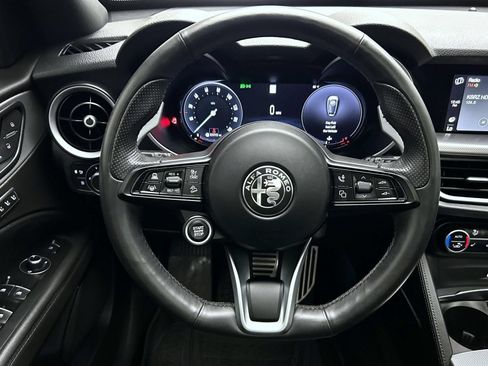 Used 2024 Alfa Romeo Stelvio Veloce AWD/4WD image 11