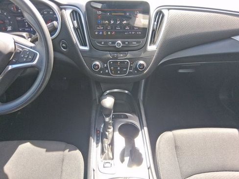 Used 2023 Chevrolet Malibu LT w/ Driver Confidence Package FWD image 11