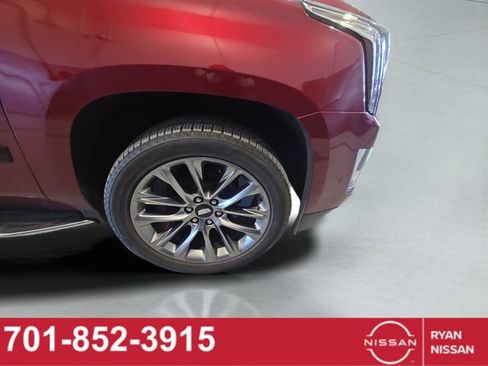 Used 2019 Cadillac Escalade Luxury w/ Escalade Sport Edition image 20