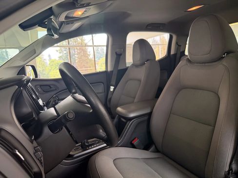 Used 2018 Chevrolet Colorado W/T w/ WT Convenience Package AWD/4WD image 18
