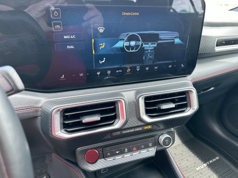 Used 2025 Ford Mustang GT Premium RWD image 19