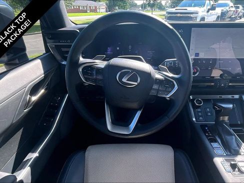 Used 2025 Lexus GX 550 AWD/4WD image 5