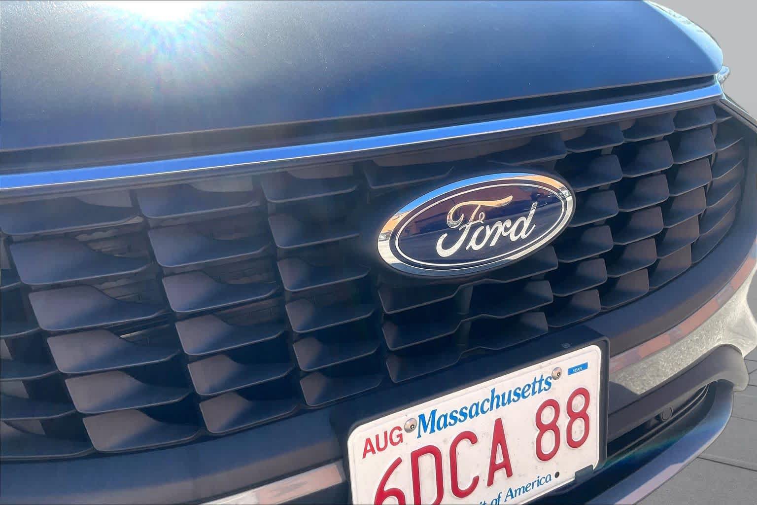 Used 2025 Ford Escape Active AWD/4WD image 30