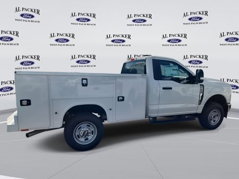 New 2025 Ford F250 XL w/ XL Chrome Package AWD/4WD image 6