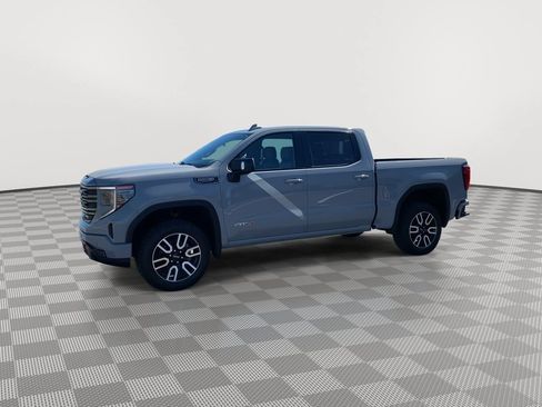 Used 2024 GMC Sierra 1500 AT4 w/ AT4 Preferred Package AWD/4WD image 3