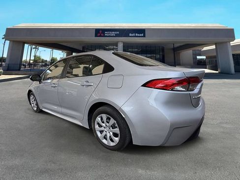Used 2024 Toyota Corolla LE FWD image 7
