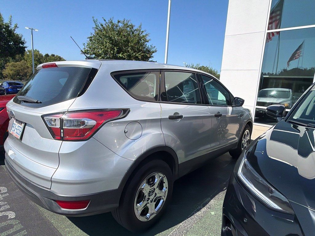 Used 2017 Ford Escape S FWD image 5