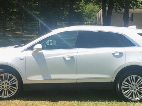 Used 2017 Cadillac XT5 Premium Luxury w/ Driver Assist Package FWD image 2