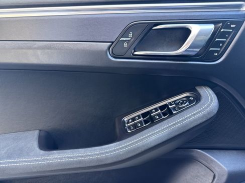 Certified 2024 Porsche Macan GTS image 12