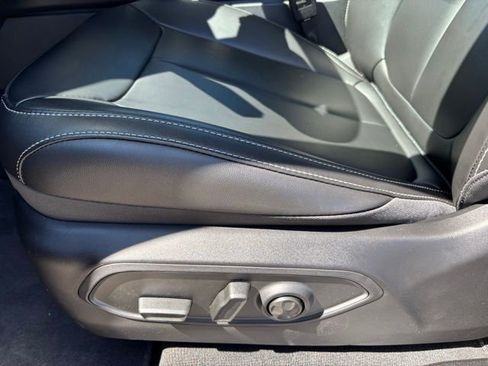 New 2026 Jeep Grand Cherokee L Limited w/ Limited Altitude Package image 16