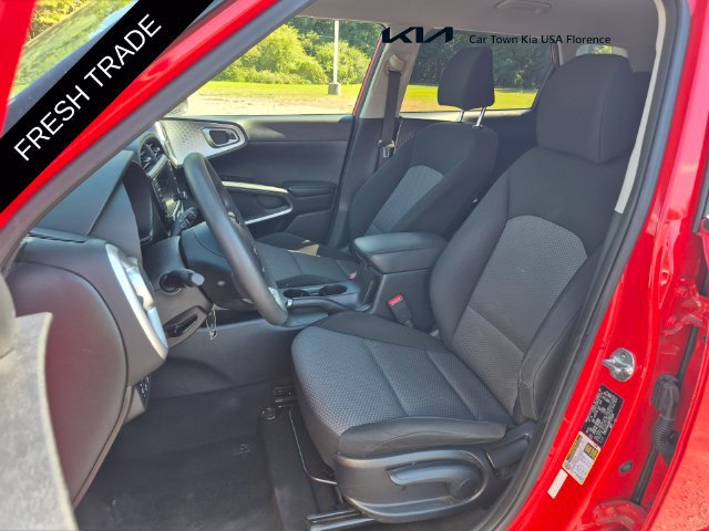 Certified 2022 Kia Soul LX w/ Technology Package FWD image 10