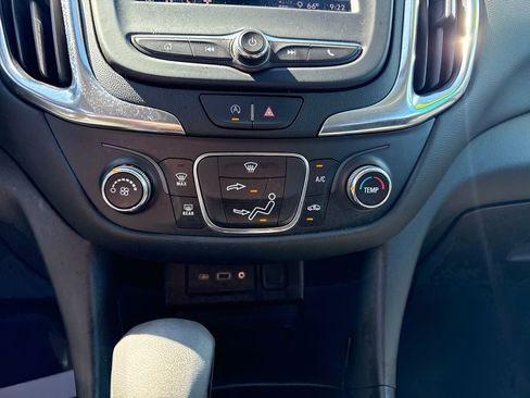 Used 2022 Chevrolet Equinox LT FWD image 21