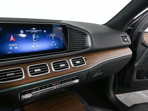 Used 2025 Mercedes-Benz GLE 450 GLE 450 image 13